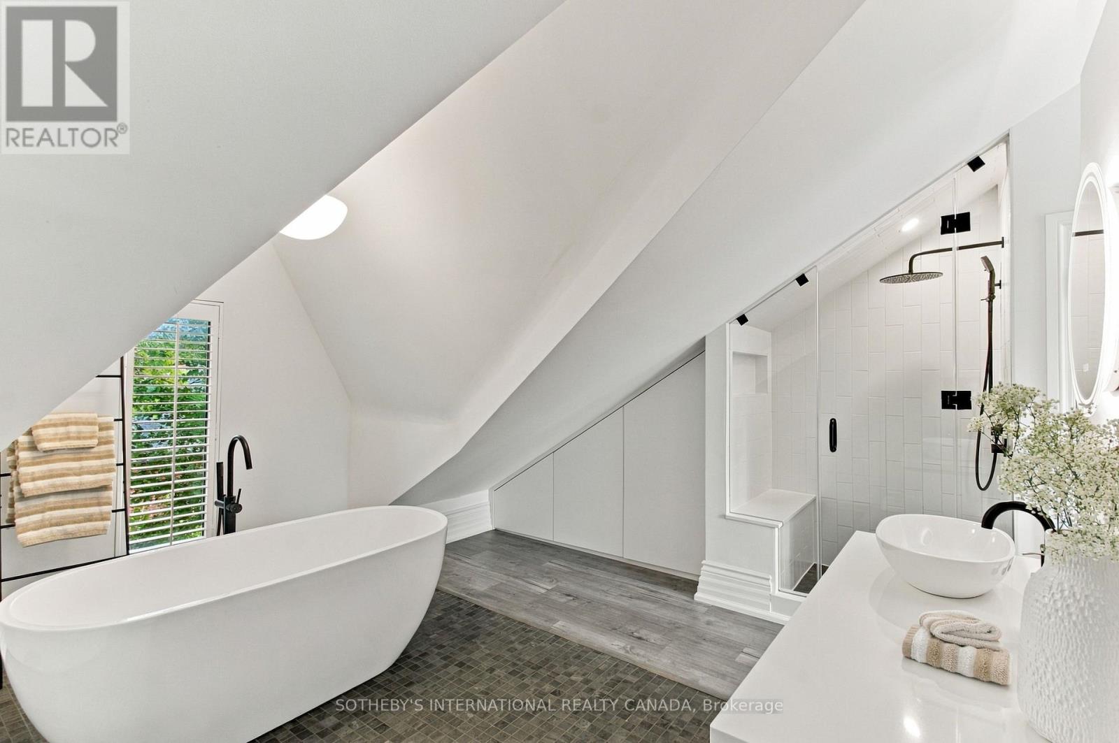 140 SPRUCE STREET - 28