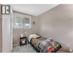 707 Fortalice Crescent Se, Calgary, AB T2A2C8 Photo 22