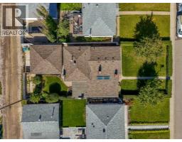 707 Fortalice Crescent Se, Calgary, AB T2A2C8 Photo 37