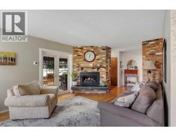 Bedroom - 707 Fortalice Crescent Se, Calgary, AB T2A2C8 Photo 8