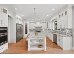 3922 205a Street, Langley, BC V3A2A3 Photo 9