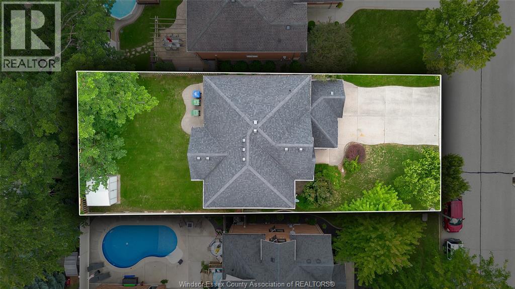 1334 LAKEVIEW - Image 33