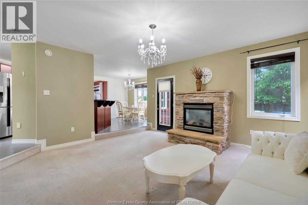 1334 LAKEVIEW - 13
