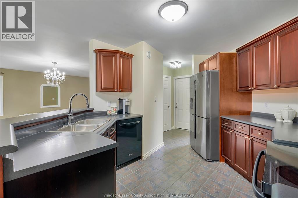 1334 LAKEVIEW - 9