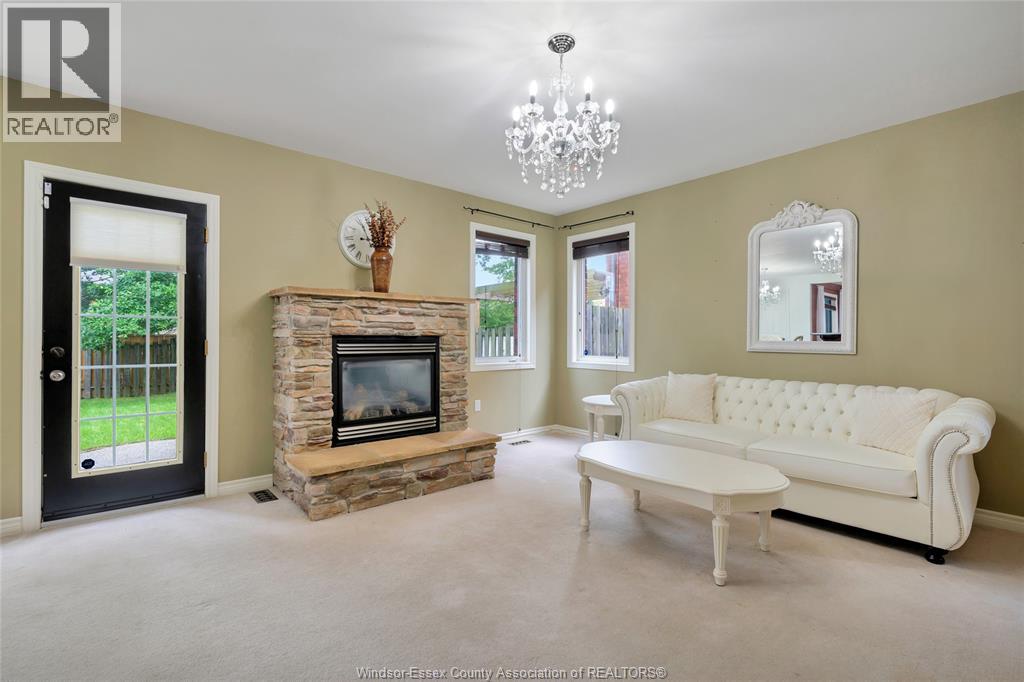 1334 LAKEVIEW - 12