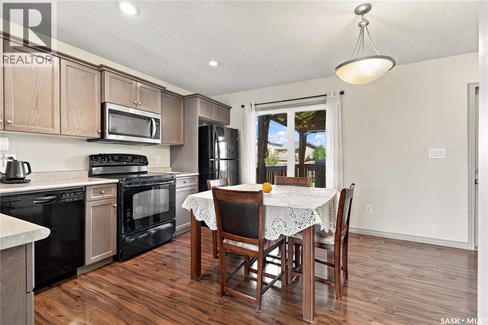 927 927 Glenview COVE, Martensville — photo 9