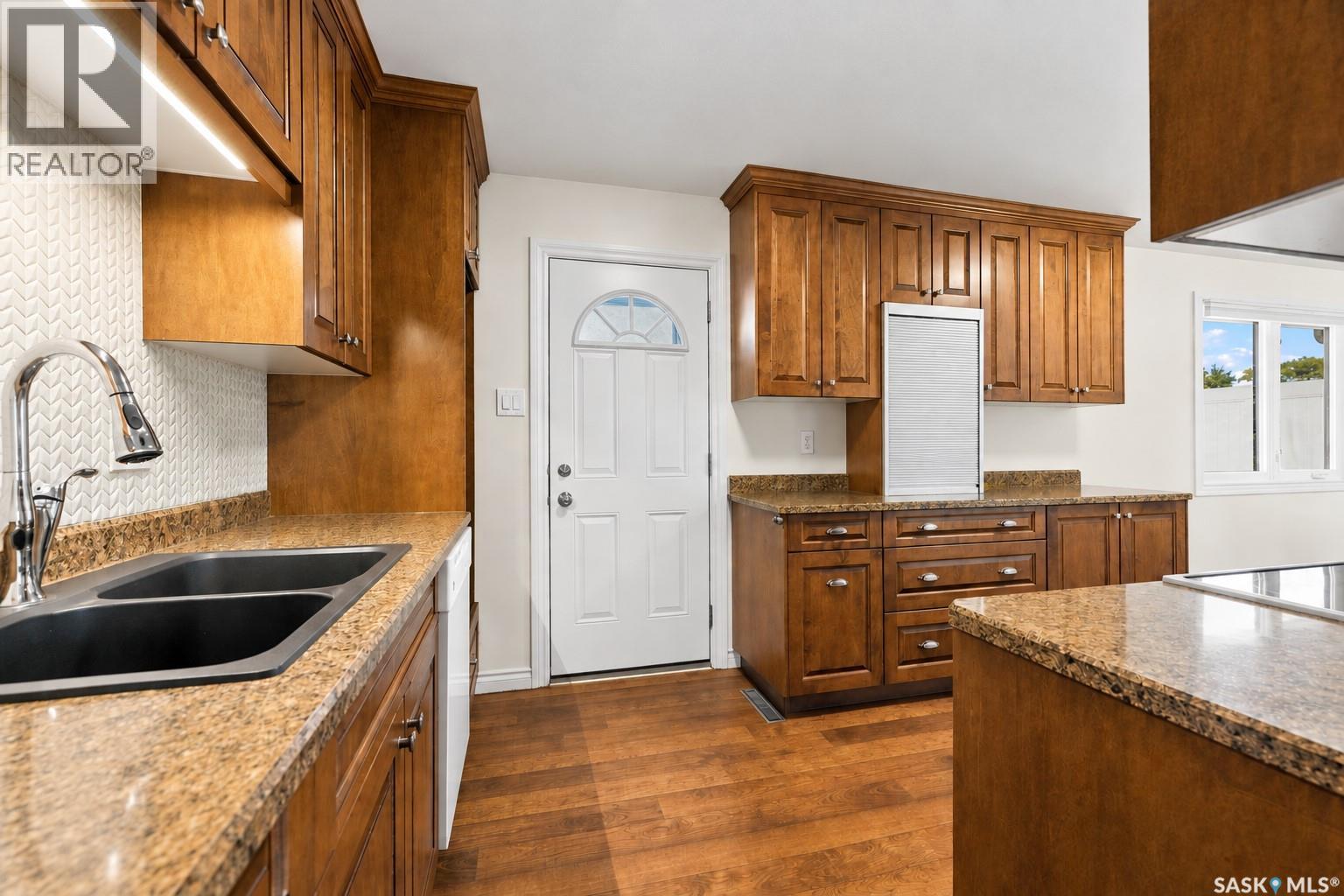 537 T AVENUE S, Saskatoon — photo 9