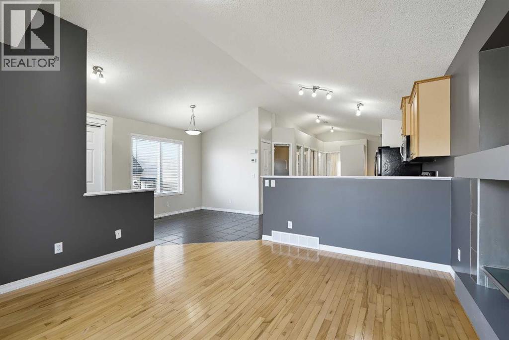 64 Copperfield Rise SE photo 17