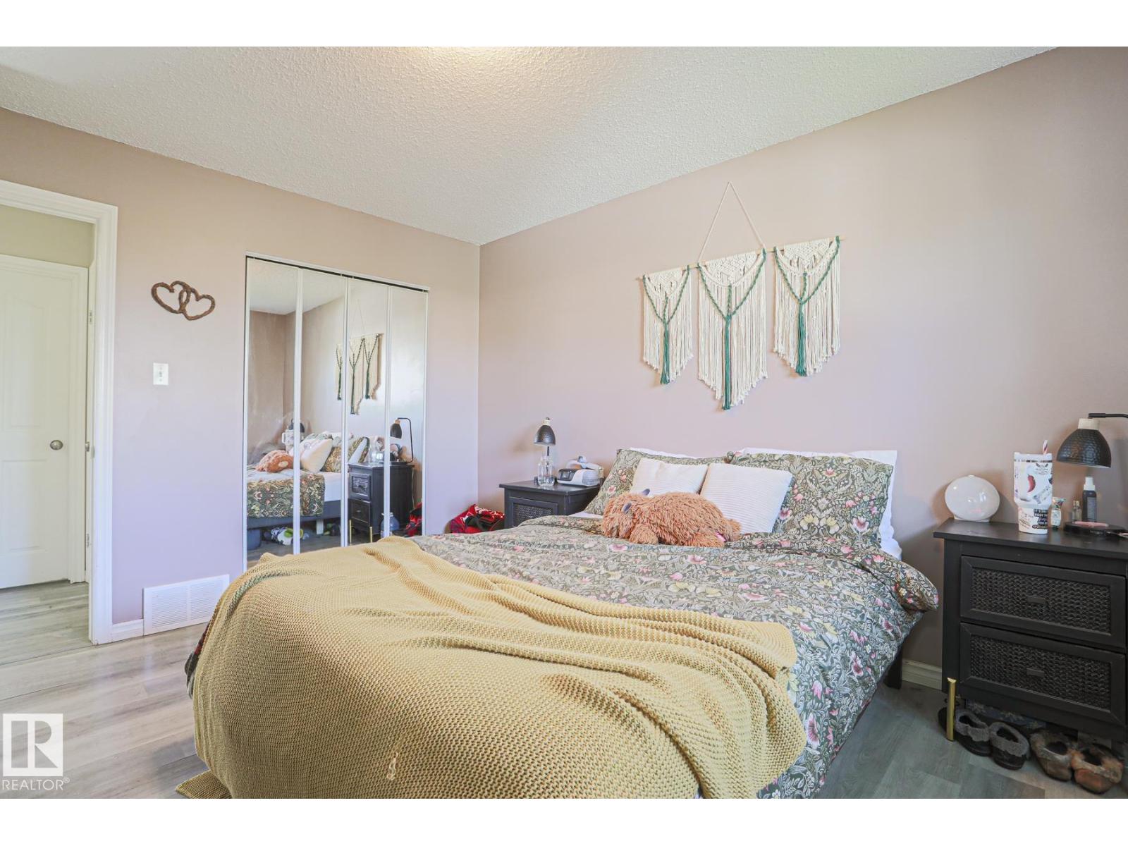 21 BURLINGTON AV - Image 12