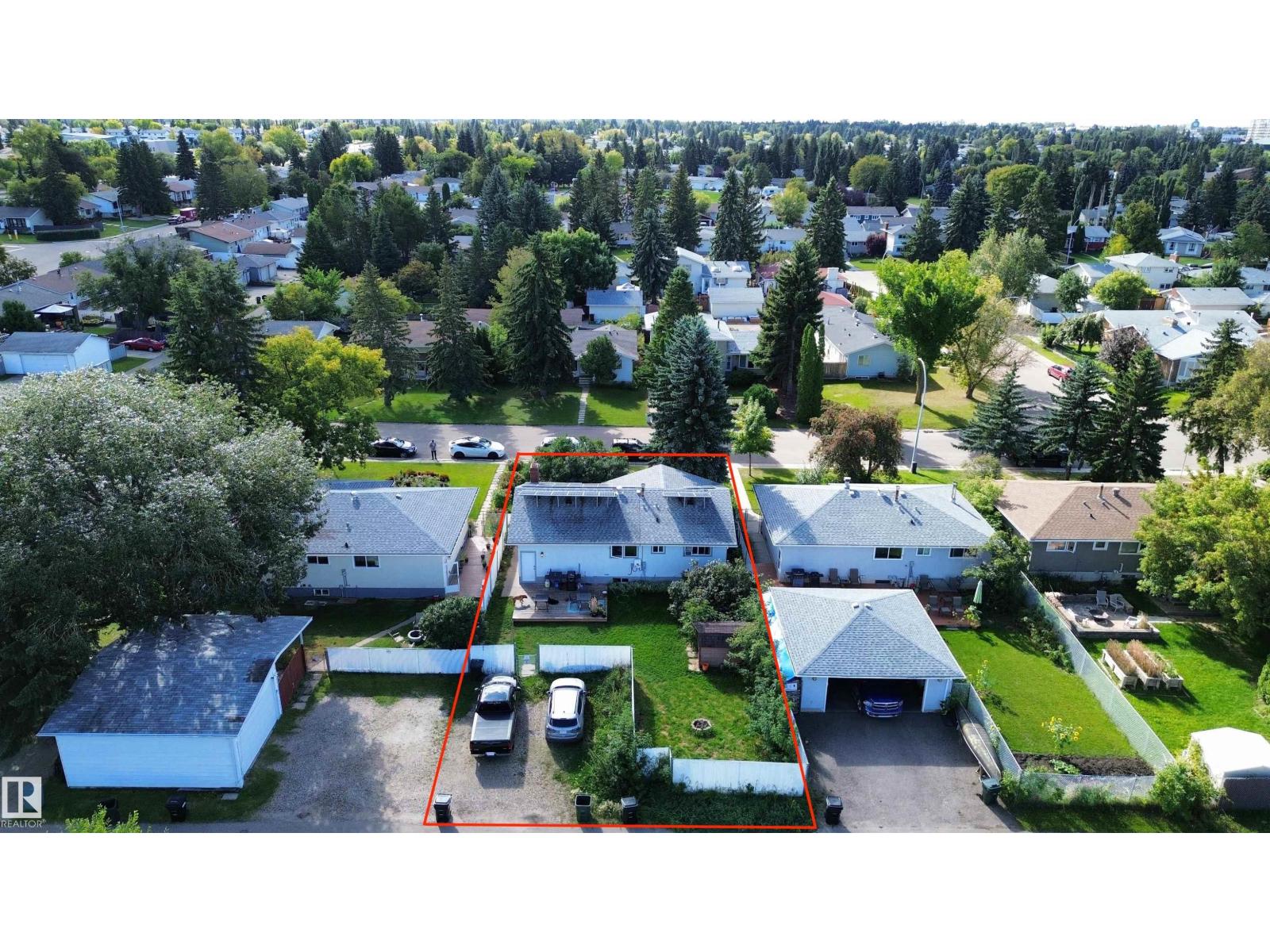 21 BURLINGTON AV - 2