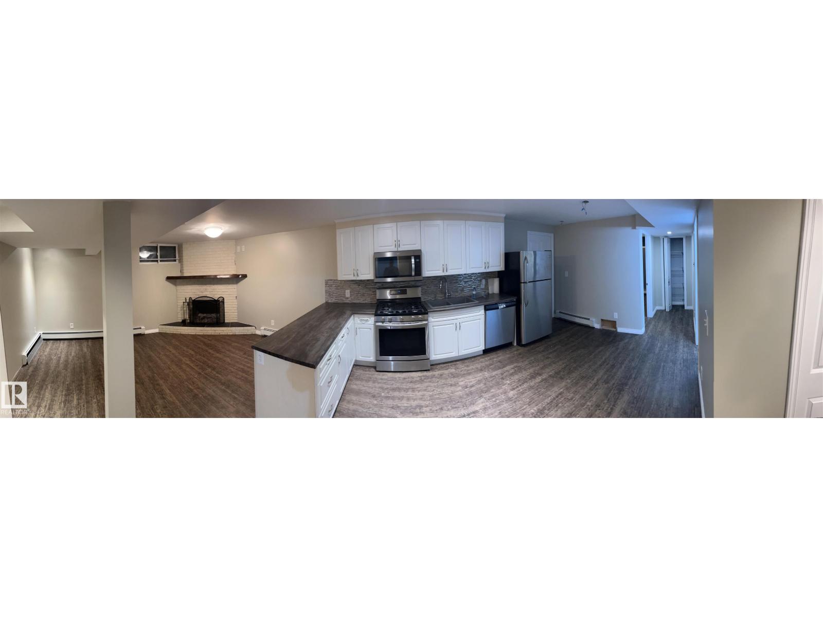 21 BURLINGTON AV - 23