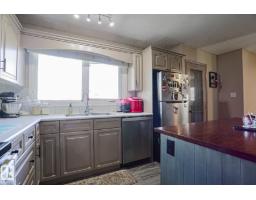 Bedroom 3 - 21 Burlington Av, Spruce Grove, AB T7X1E5 Photo 6