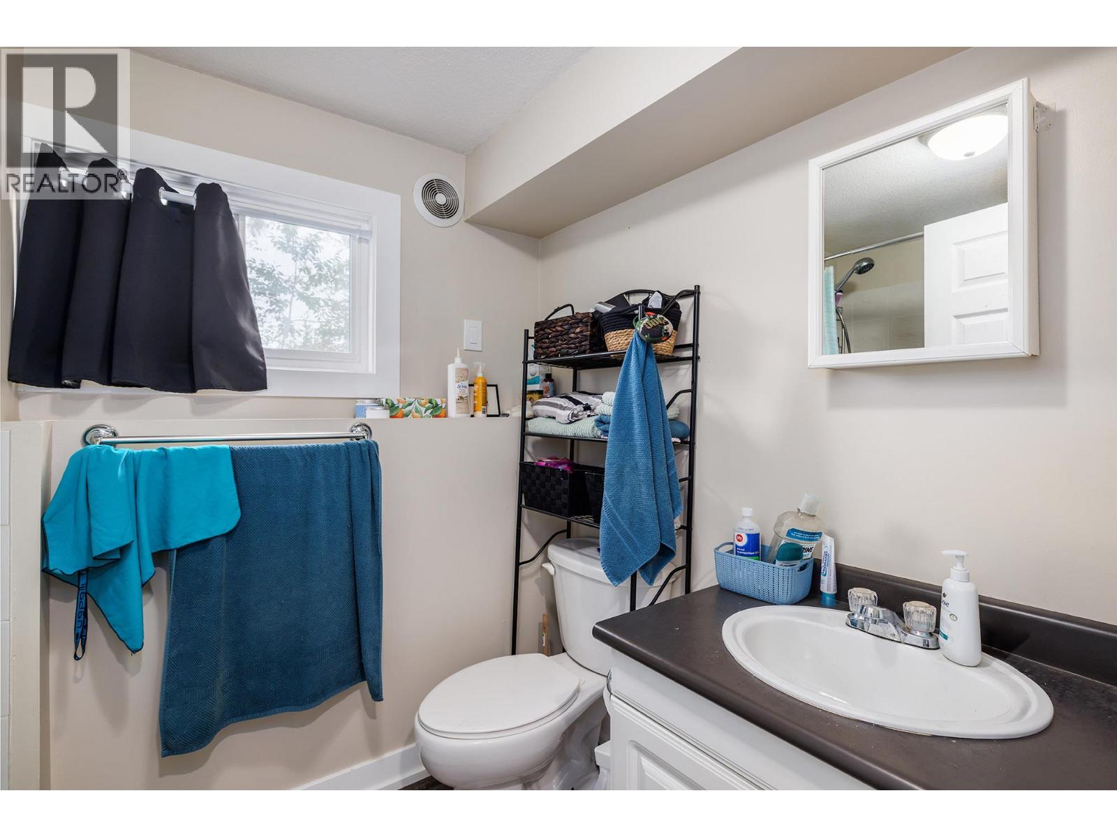 5215 PINERIDGE Road - Image 23