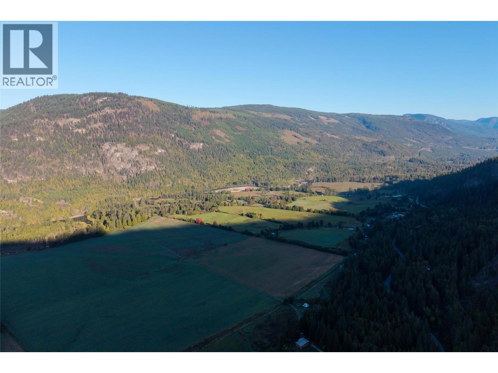 1937 Lumby Mabel Lake Road, Lumby
