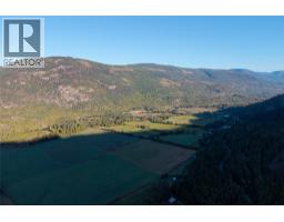 1937 Lumby Mabel Lake Road, Lumby, BC V0E2G6 Photo 14