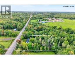 Bath (# pieces 1-6) - 6067 Route 10, Upper Salmon Creek, NB E4A1B9 Photo 7