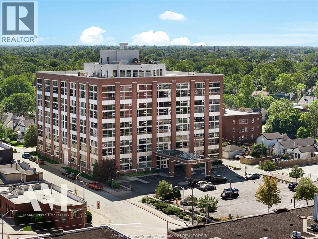 #312 2175 Wyandotte STREET East - 42
