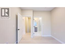 3431 E 23rd Avenue, Vancouver, BC V5R1C1 Photo 12