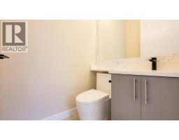3433 E 23rd Avenue, Vancouver, BC V5R1C1 Photo 11