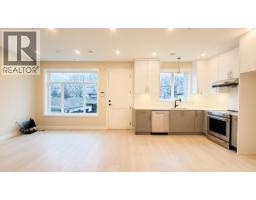 3433 E 23rd Avenue, Vancouver, BC V5R1C1 Photo 12