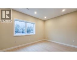 3433 E 23rd Avenue, Vancouver, BC V5R1C1 Photo 18