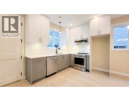 3433 E 23rd Avenue, Vancouver, BC V5R1C1 Photo 6