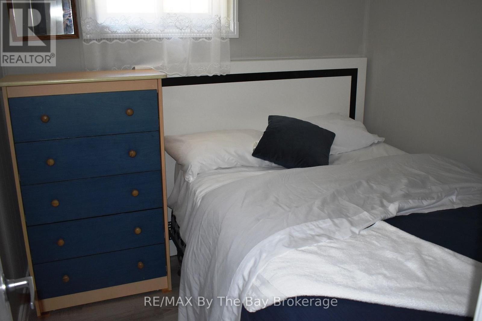 16 ALBERT STREET, Wasaga Beach — photo 10