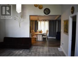16 Albert Street, Wasaga Beach, ON L9Z2M2 Photo 12