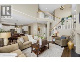 24070 Hill Avenue, Maple Ridge, BC V2W1Z9 Photo 6