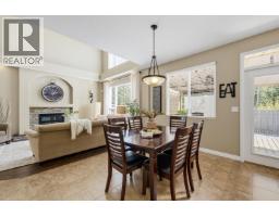24070 Hill Avenue, Maple Ridge, BC V2W1Z9 Photo 8