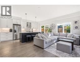Living room - 58 Starling Drive, Hamilton, ON L9A0C5 Photo 11