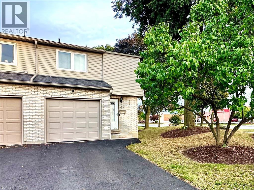 Photo of 33 ROCHELLE Avenue