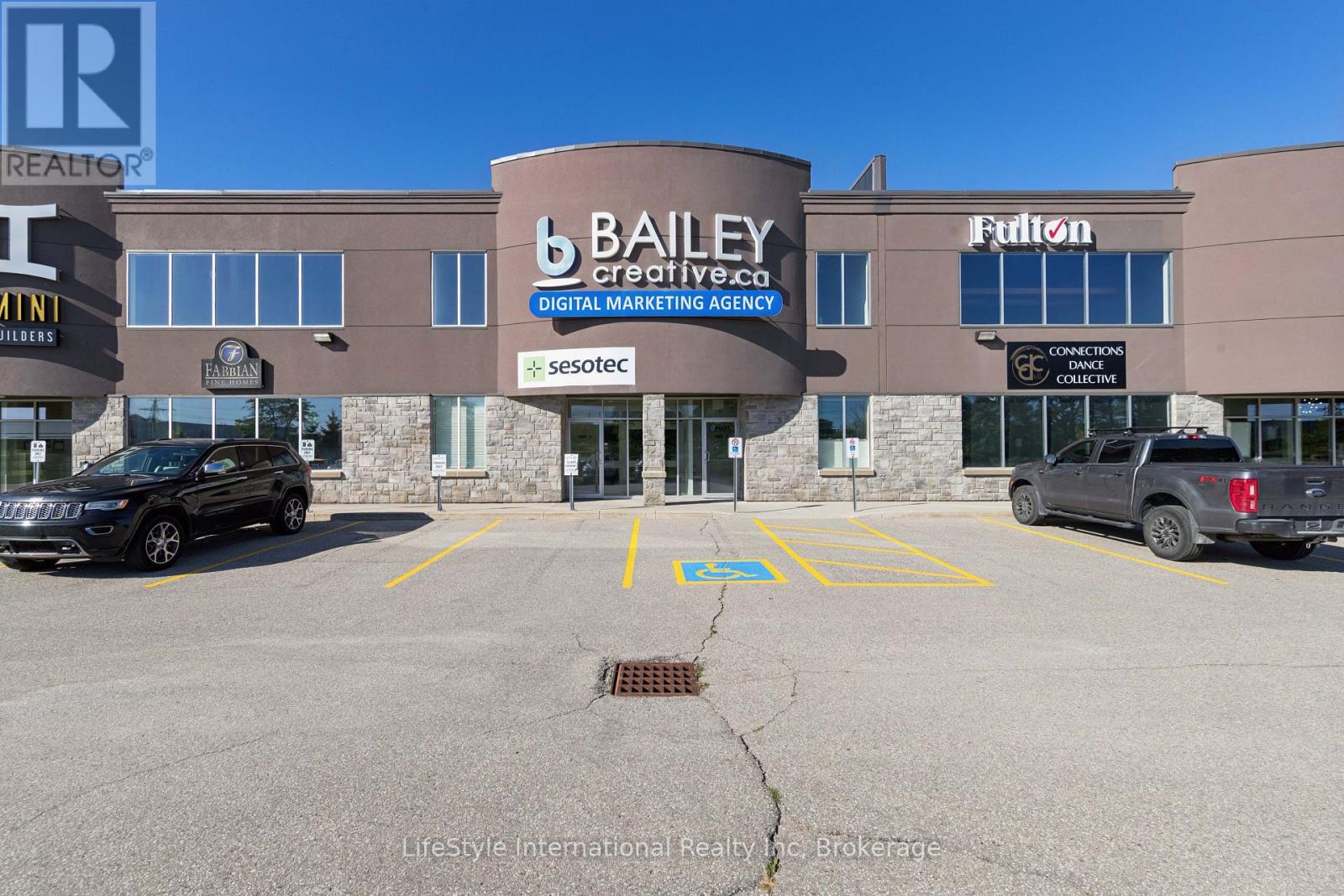 Property for sale at 3 - 275 HANLON CREEK BOULEVARD