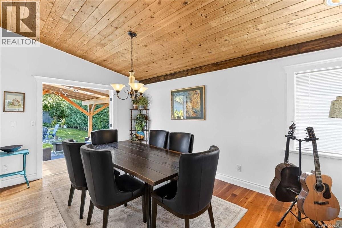 2955 15th Ave - 10