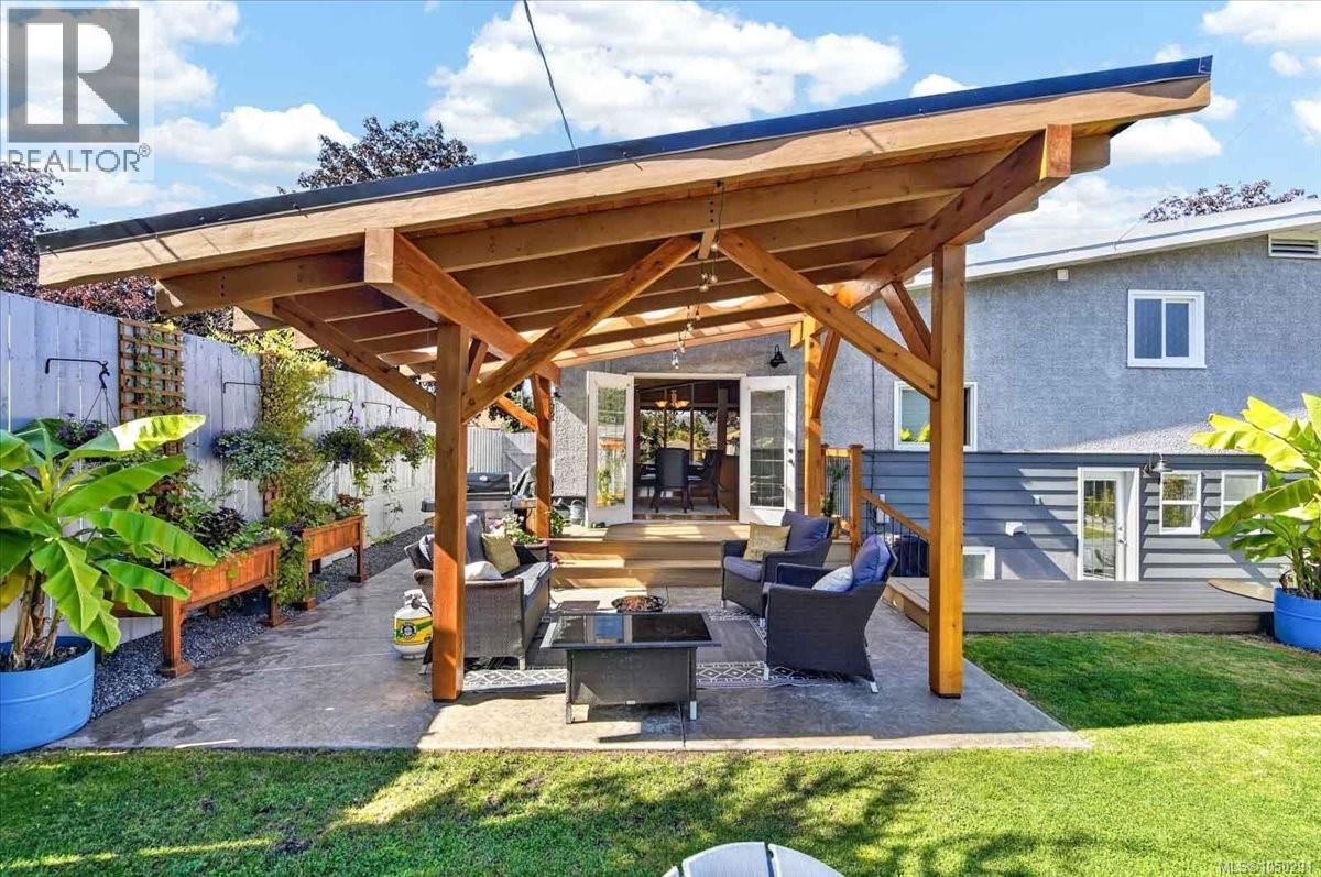 2955 15th Ave - 12