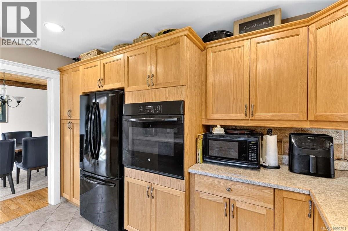 2955 15th Ave - 13