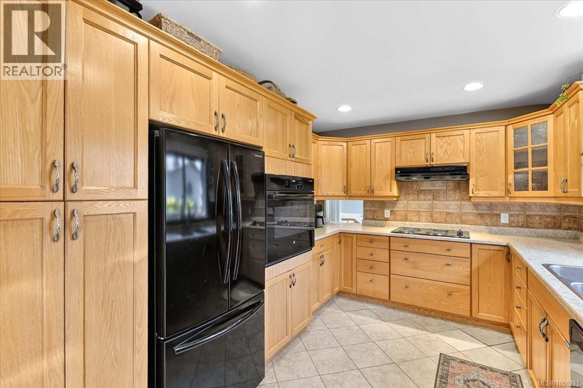 2955 15th Ave - 15