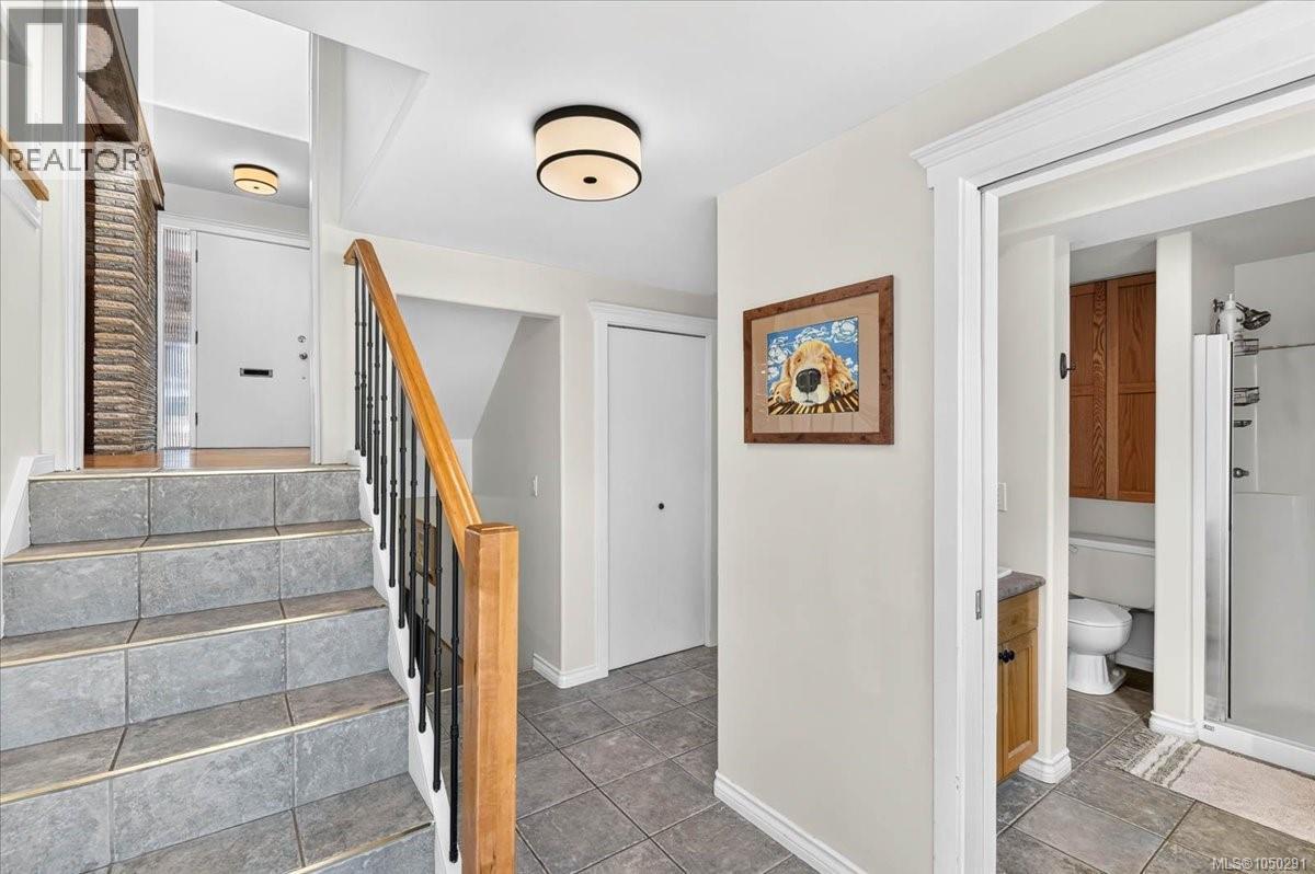 2955 15th Ave - 28