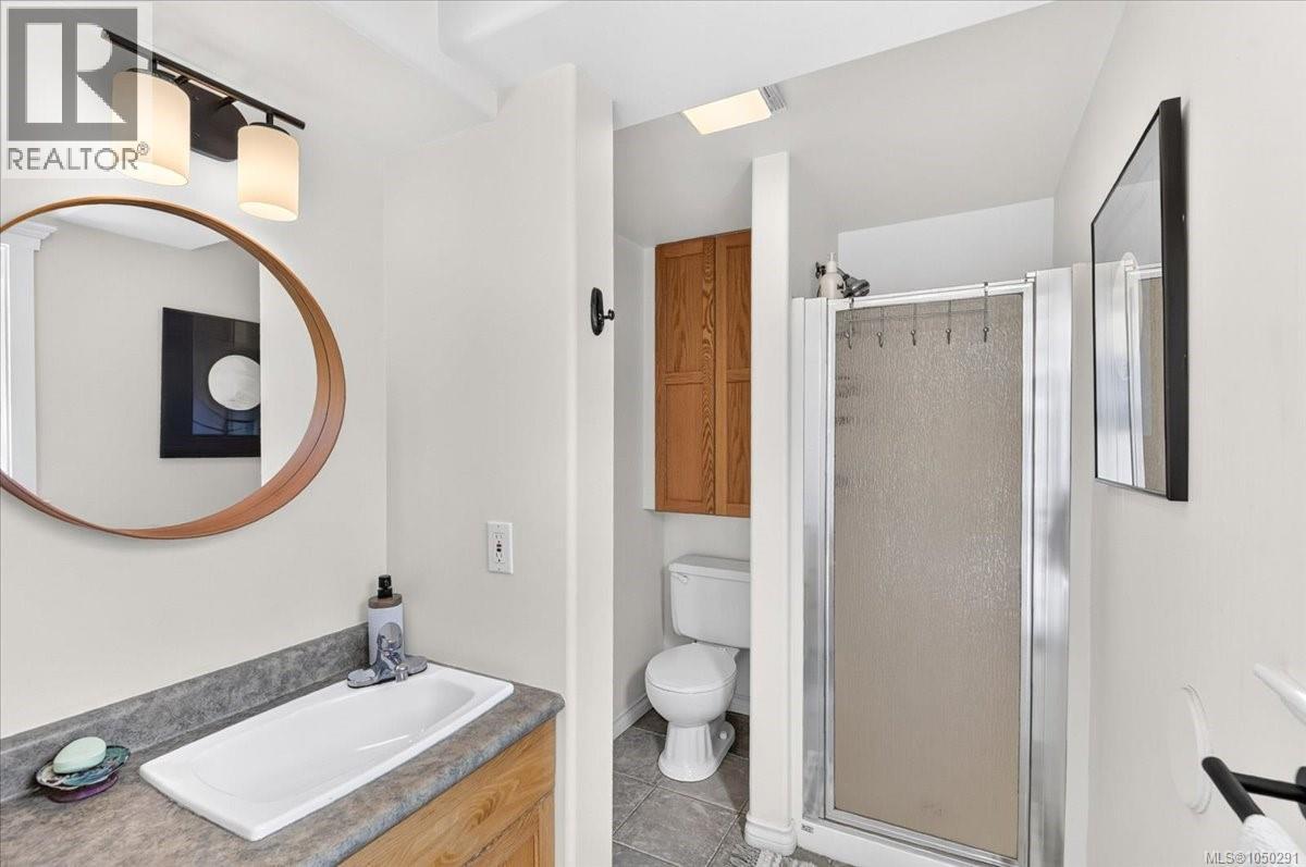 2955 15th Ave - Image 29