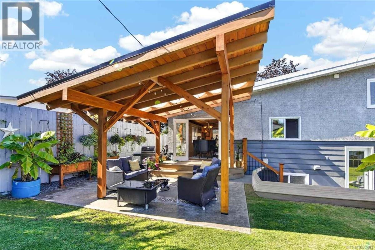 2955 15th Ave - 42