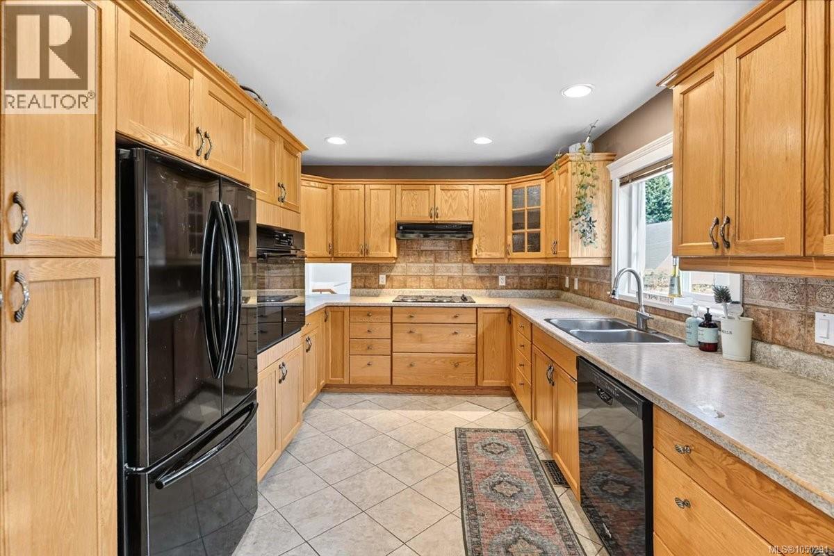 2955 15th Ave - Image 5