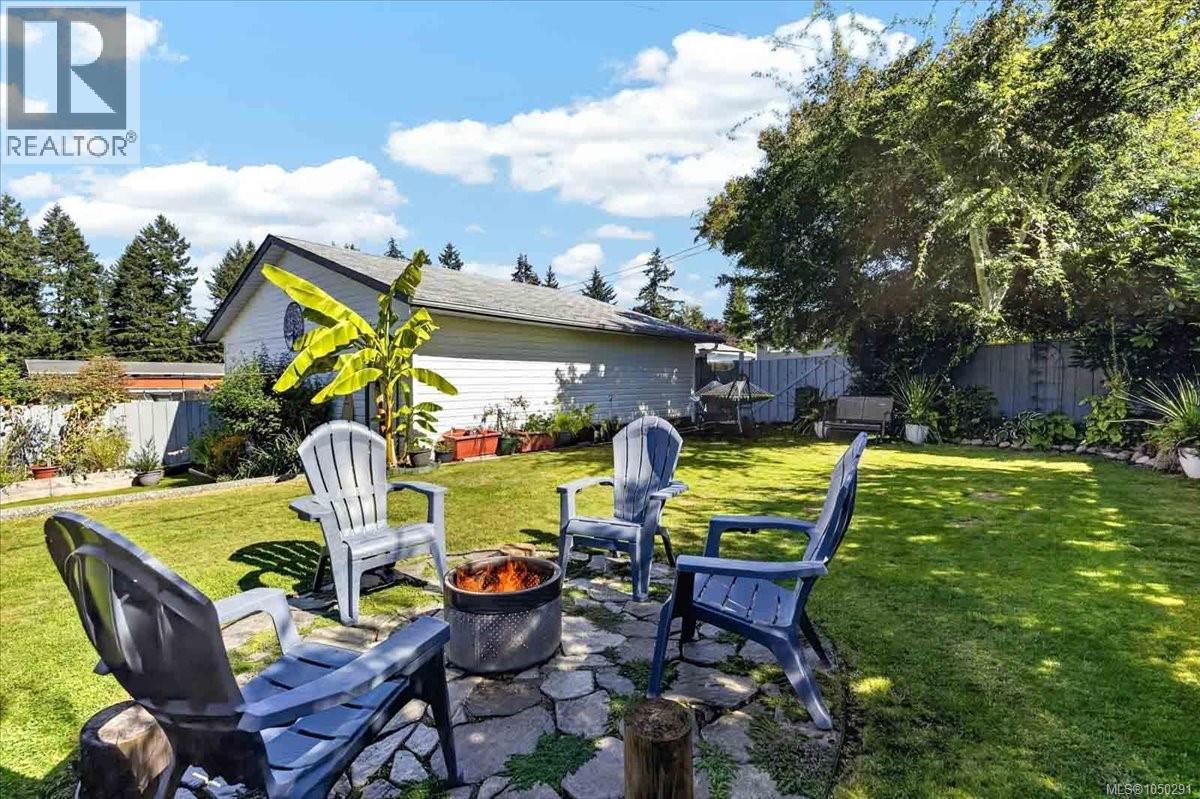 2955 15th Ave - 53