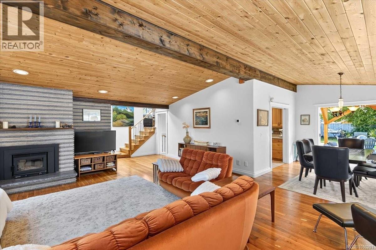 2955 15th Ave - Image 6