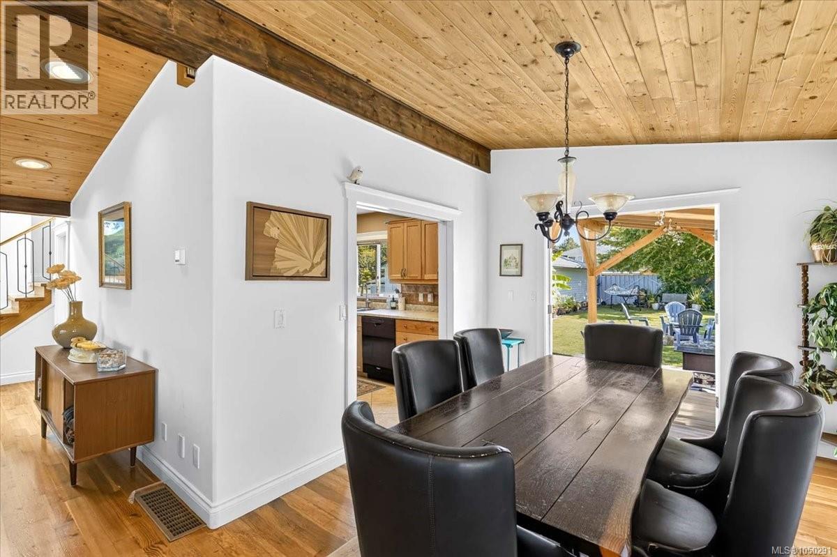 2955 15th Ave - Image 7