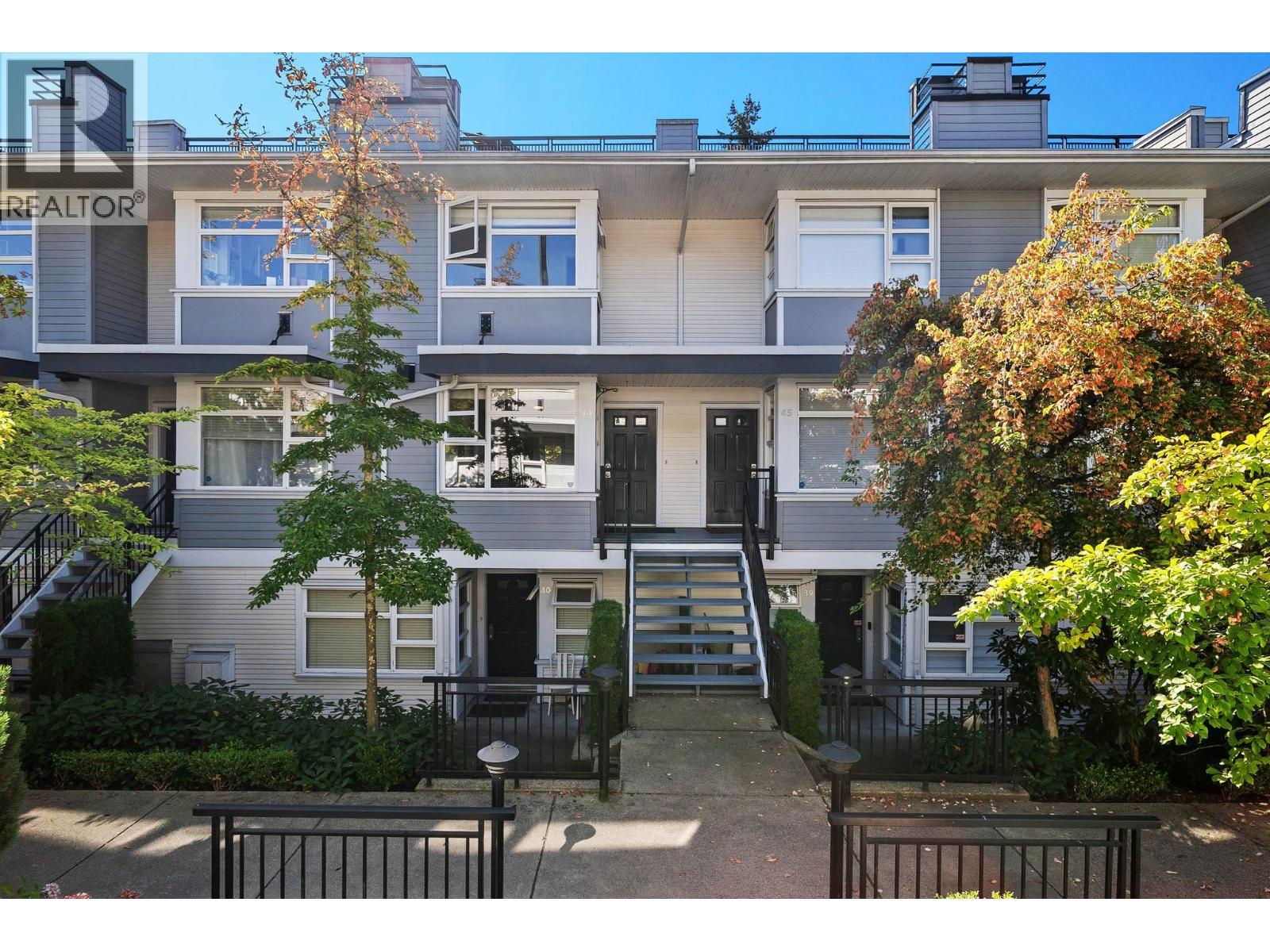 2 Bed, 2 Bath House for Sale in Burnaby – 44 6528 DENBIGH AVENUE, Burnaby – MLS# R3167603 - Image 36