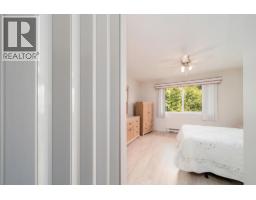 2085 Gordon Drive Unit# 211, Kelowna, BC V1Y8S1 Photo 13