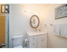 2085 Gordon Drive Unit# 211, Kelowna, BC V1Y8S1 Photo 18