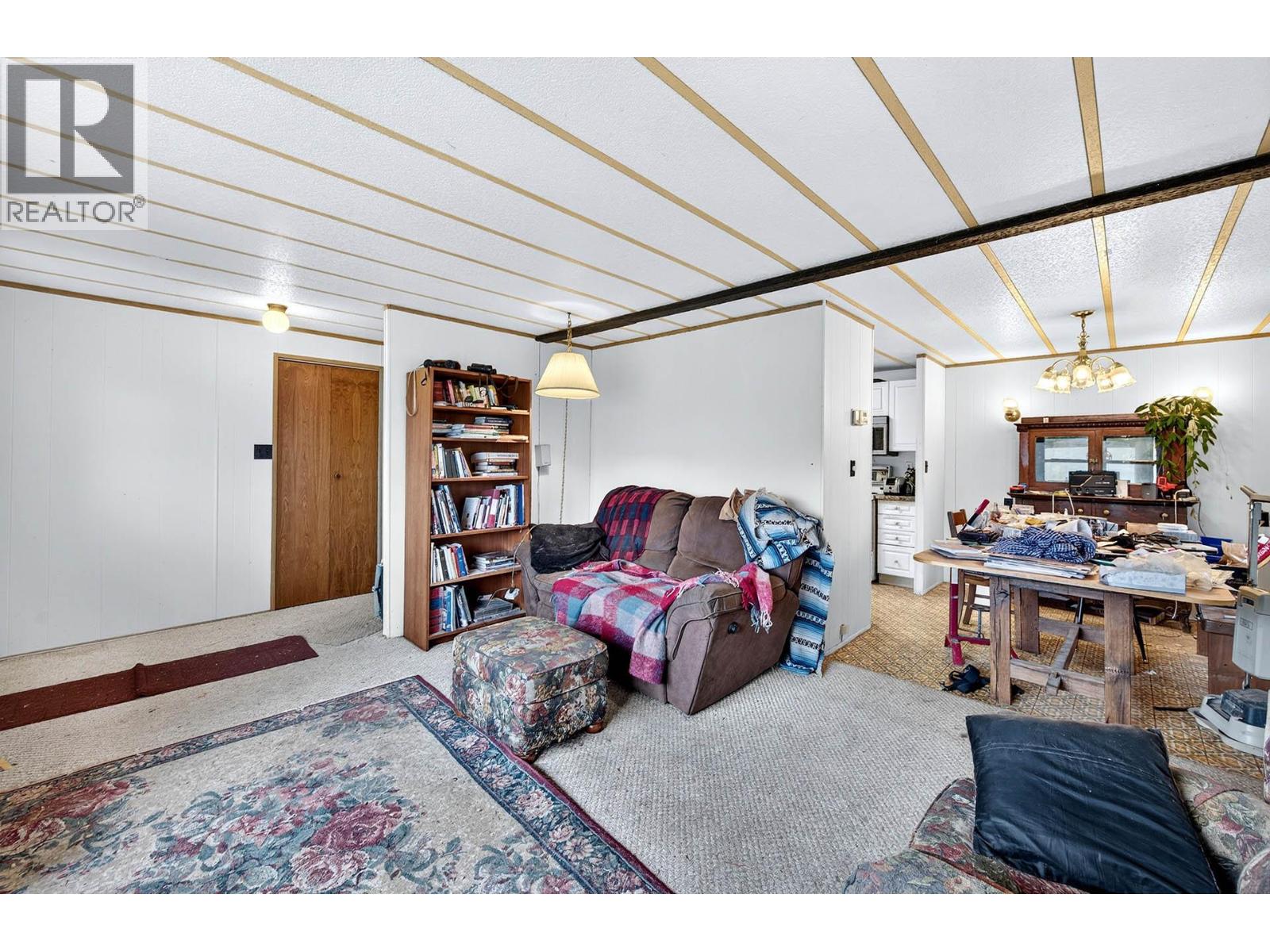 3059 SHUSWAP E Road - 37