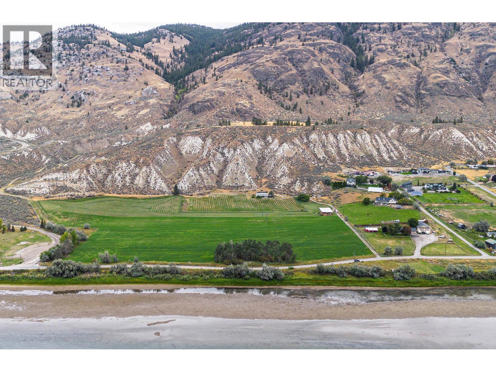 3059 SHUSWAP E Road - 20