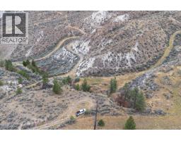 Kitchen - 3059 Shuswap  E Road, Kamloops, BC V2H1T1 Photo 11